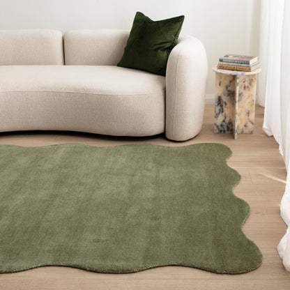 Ollie Wavy Scalloped Rug – Sage Green