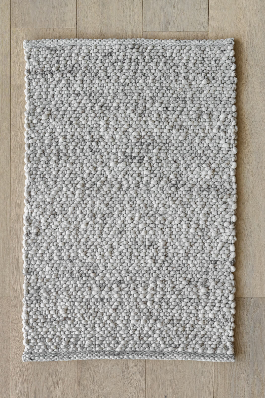 Toronto Frost rug by Bayliss