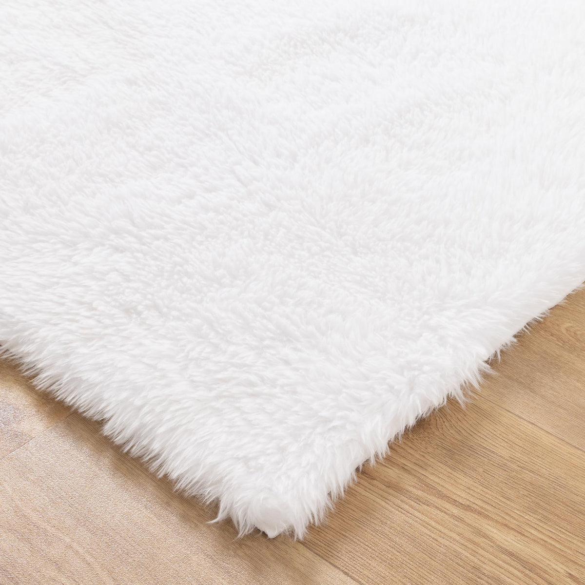 Lyla Washable Shaggy Rug – Cloud White